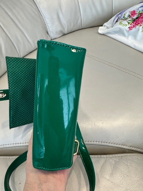 Forever 21 Green Patent Crossbody Bag - Gold Hardware - Picture 7 of 9